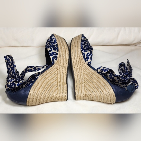 Ugg Lucianna Marrakech Wegdes size 9 - Picture 4 of 13